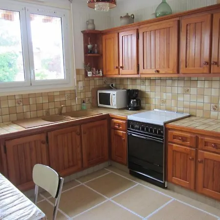 Pour 4 Personnes Dans Le Quartier Des Vignes Villa